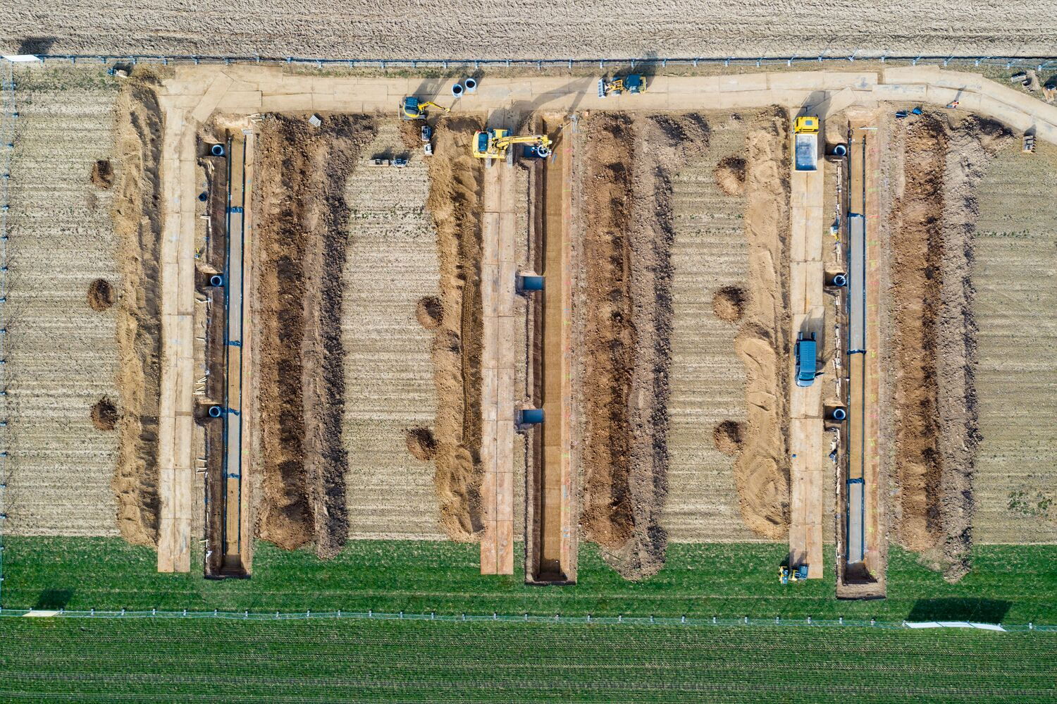 Felduntersuchung Zum Einfluss Von Hgu Erdkabeln Auf Boden Und Pflanzen